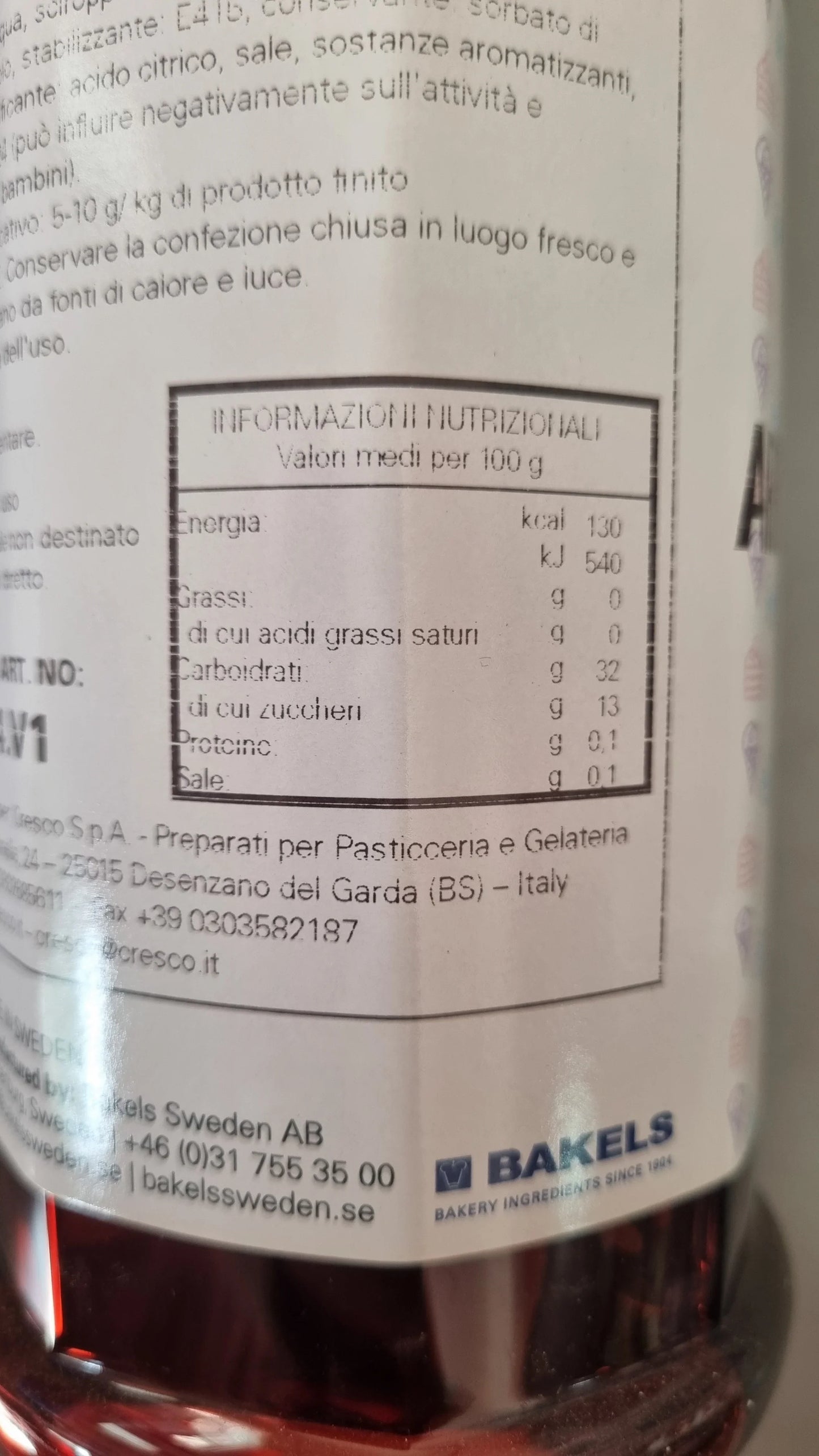 Etichetta con tabella valori nutrizionali di prodotto per pasticceria e gelateria italiano.