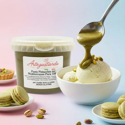 Pasta di pistacchio puro in barattolo con gelato, pistacchi e dolci alla pistacchio